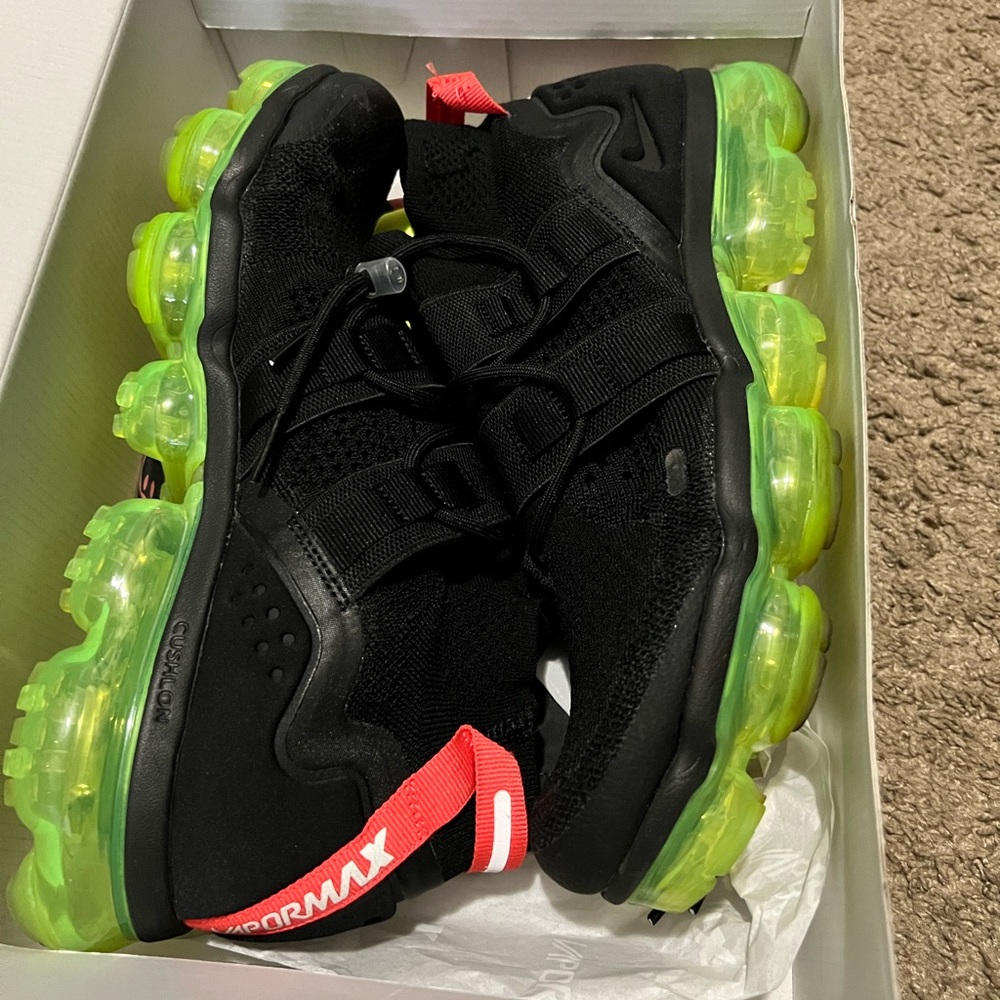 Nike Air VaporMax FK Utility Black/Black-Volt Mens size 9.5. Worn twice